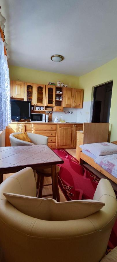 אוסקדניצה Homestay Machom מראה חיצוני תמונה